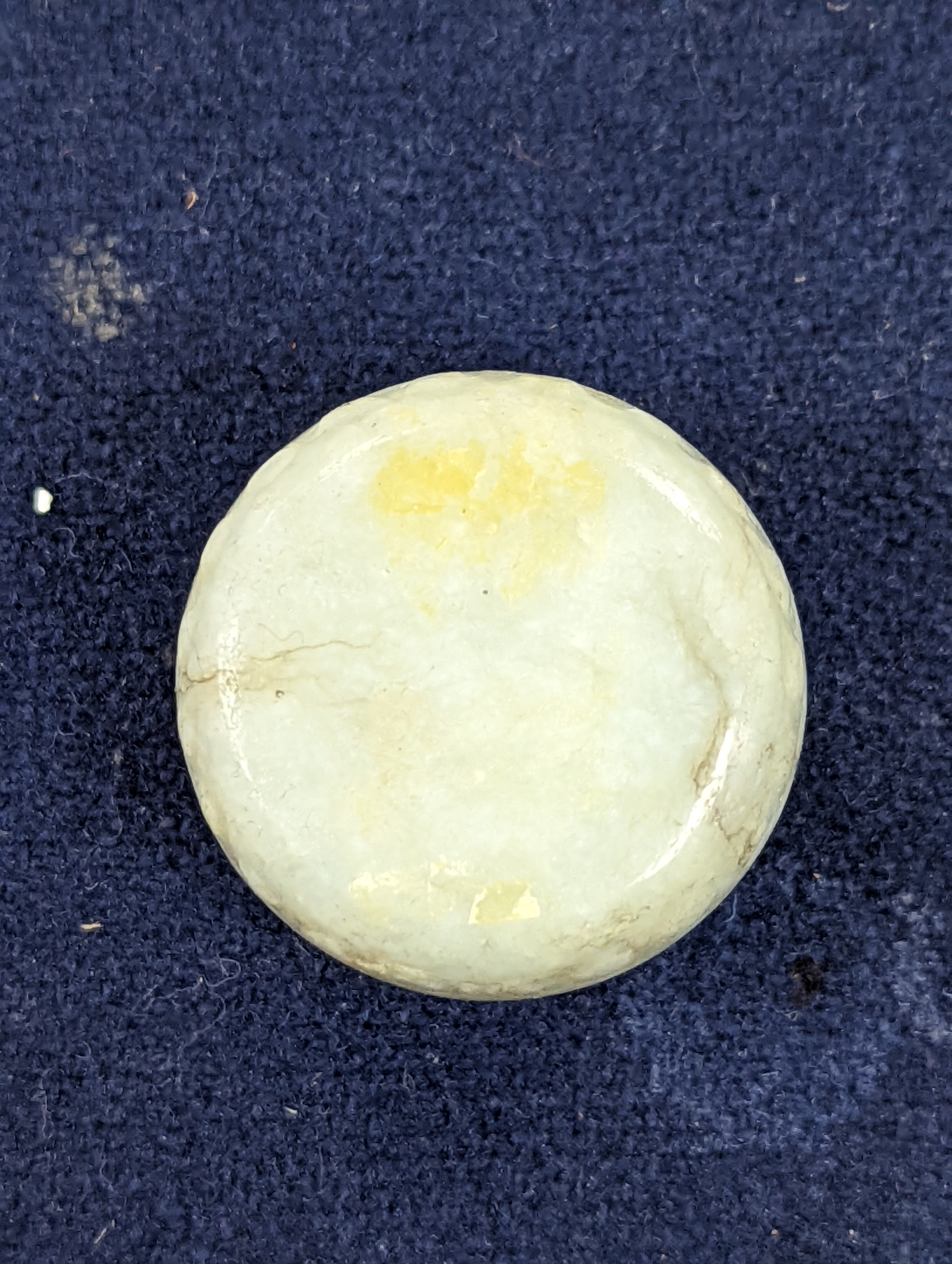 A Chinese jadeite model of a drum, 3 cm diameter